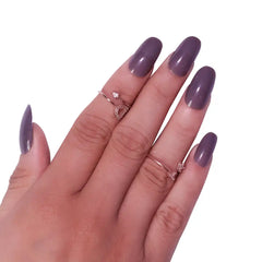 GLOSSY OVAL NAILS (NAIL KIT INCLUDED)