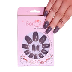 GLOSSY OVAL NAILS (NAIL KIT INCLUDED)