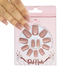 GLOSSY SQUARE NAILS (NAIL KIT INCLUDED)