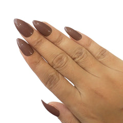 GLOSSY CLAWS NAILS (NAIL KIT INCLUDED)