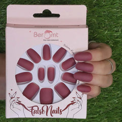 MATTE OVAL NAILS (NAIL KIT INCLUDED)