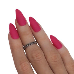 MATTE CLAWS NAILS (NAIL KIT INCLUDED)