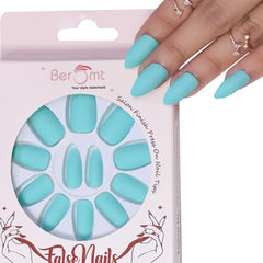 MATTE CLAWS NAILS (NAIL KIT INCLUDED)