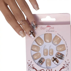 PRINTED SHORT SQUARE NAILS - (NAIL KIT INCLUDED)