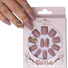 BRIDAL NUDE NAILS (NAIL KIT INCLUDED)