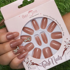 BRIDAL NUDE NAILS (NAIL KIT INCLUDED)