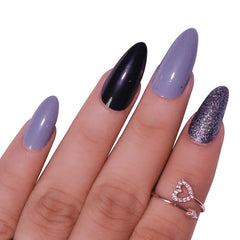 GLITTER CLAW NAILS (NAIL KIT INCLUDED)