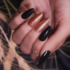 GLITTER CLAW NAILS (NAIL KIT INCLUDED)