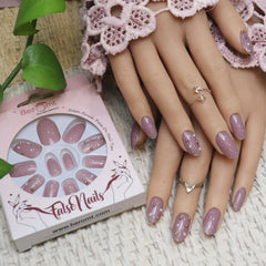 BRIDAL NUDE NAILS (NAIL KIT INCLUDED)