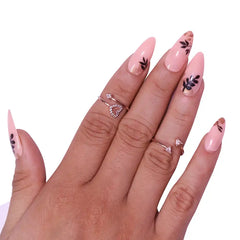 PRINTED SHORT SQUARE NAILS - (NAIL KIT INCLUDED)