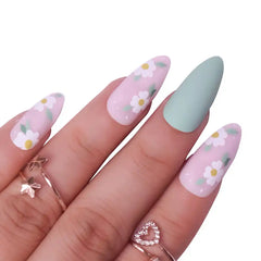 FLOWER PRINTED NAILS - (NAIL KIT INCLUDED)