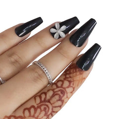 PARTY NAILS FLOWER CHARM (NAIL KIT INCLUDED)