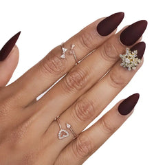 BRIDAL NAILS ROTATING CHARM (NAIL KIT INCLUDED)