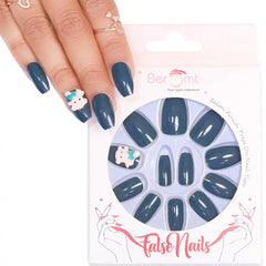 TEENAGE GIRL NAILS (NAIL KIT INCLUDED)