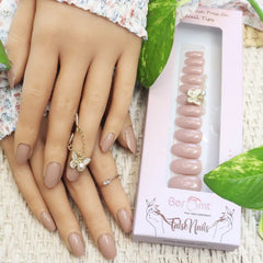 BRIDAL NAILS (NAIL KIT INCLUDED)