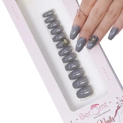 PARTY NAILS BUTTERFLY CHARM (NAIL KIT INCLUDED)