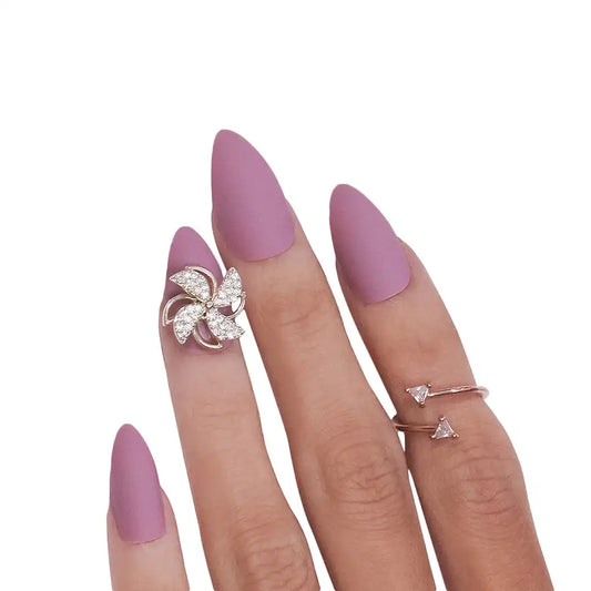 BRIDAL NAILS ROTATING CHARM (NAIL KIT INCLUDED)