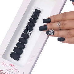 PARTY NAILS BOW CHARM (NAIL KIT INCLUDED)