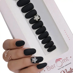 PARTY NAILS FLOWER CHARM (NAIL KIT INCLUDED)