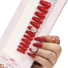 PARTY NAILS FLOWER CHARM (NAIL KIT INCLUDED)