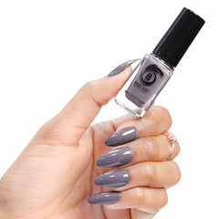 SOLID COLOR NAIL POLISH