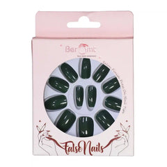 GLOSSY STILLETO NAILS (NAIL KIT INCLUDED)