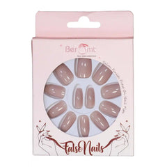 GLOSSY STILLETO NAILS (NAIL KIT INCLUDED)