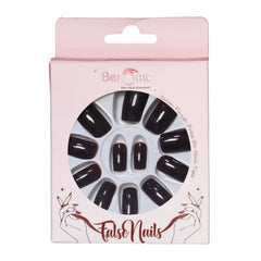 GLOSSY SQUARE NAILS (NAIL KIT INCLUDED)