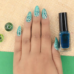 Ocean Blue Crackle nail polish Photgraphy